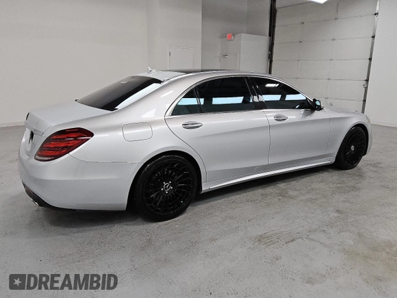 2018 Mercedes-Benz S 560 with VIN WDDUG8GB1JA349186, listed as a Copart auction lot 51343815 with 88,205 mi miles and Clean Title. Bid and sale history available at carsss.com. Image 3.