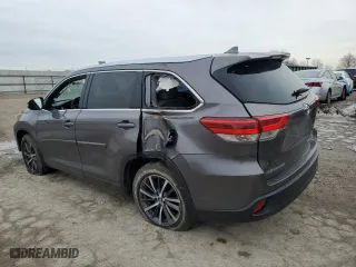 2017 Toyota Highlander XLE with VIN 5TDJZRFH0HS442622, listed as a Copart auction lot 89282295 with 253,671 mi miles and Salvage Title. Bid and sale history available at carsss.com. Image 2.