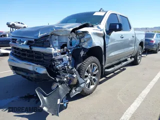 2025 Chevrolet Silverado 1500 with VIN 2GCUKEED4S1136269, listed as a IAAI auction lot 41825031 with 2,890 mi miles and . Bid and sale history available at DreamBid. Image 6.