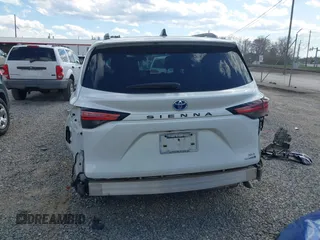 2022 Toyota Sienna XLE with VIN 5TDYRKEC6NS096521, listed as a IAAI auction lot 41882669 with 52,500 mi miles. Bid and sale history available at carsss.com. Image 17.