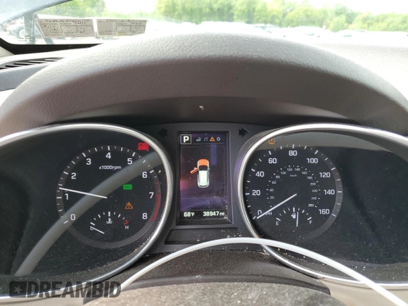 2017 Hyundai Santa Fe 2.4L z VIN 5XYZUDLB1HG412675, wystawiony jako Copart lot #57169045 z przebiegiem 38 947 mil mil oraz Szkoda całkowita • Salvage title. Historia ofert i sprzedaży dostępna na DreamBid. Obrazek 9.