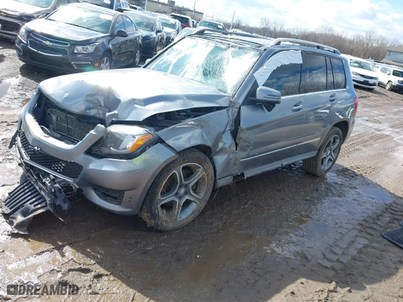 2014 Mercedes-Benz GLK-Class GLK 250 BlueTEC with VIN WDCGG0EB9EG294446, listed as a IAAI auction lot 41668946 with 189,657 mi miles. Bid and sale history available at carsss.com. Image 2.