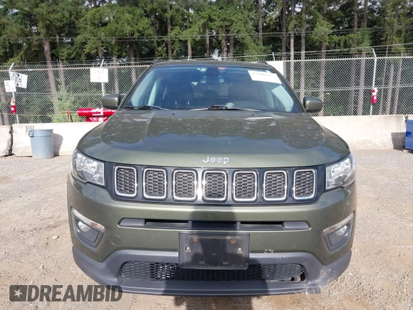 2018 Jeep Compass Latitude z VIN 3C4NJDBB7JT261252, wystawiony jako IAAI lot #42706225 z przebiegiem 56 303 mil mil oraz . Historia ofert i sprzedaży dostępna na DreamBid. Obrazek 12.