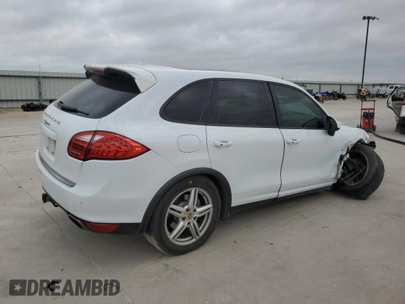 2014 Porsche Cayenne with VIN WP1AA2A26ELA97481, listed as a Copart auction lot 53707755 with 185,787 mi miles and Salvage title. Bid and sale history available at DreamBid. Image 3.