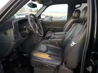 2004 Chevrolet Avalanche Z71 with VIN 3GNEK12T74G287441, listed as a Copart auction lot 74966144 with 191,595 mi miles and Salvage Title. Bid and sale history available at carsss.com. Image 7.
