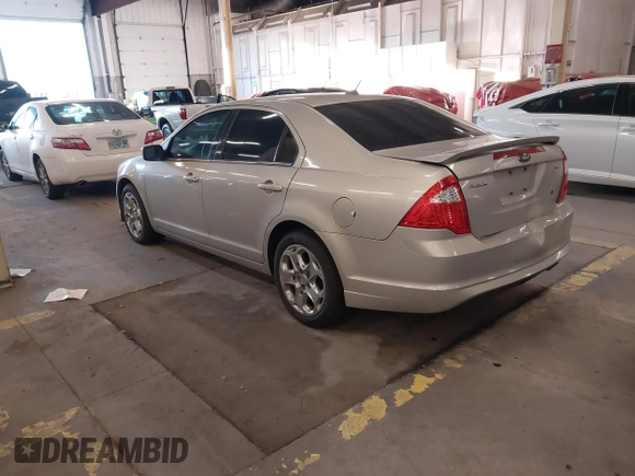 2010 Ford Fusion SE with VIN 3FAHP0HA7AR280793, listed as a IAAI auction lot 41450114 with 137,800 mi miles. Bid and sale history available at carsss.com. Image 3.