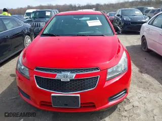 2014 Chevrolet Cruze LS with VIN 1G1PA5SH7E7409972, listed as a IAAI auction lot 41919562 with 111,777 mi miles. Bid and sale history available at carsss.com. Image 12.