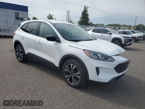 2021 Ford Escape SE with VIN 1FMCU9G68MUA96275, listed as a Copart auction lot 58277165 with 62,967 mi miles and Salvage title. Bid and sale history available at DreamBid. Image 4.