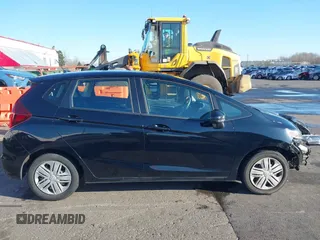 2019 Honda Fit LX with VIN 3HGGK5H46KM735161, listed as a IAAI auction lot 41338424 with 59,260 mi miles. Bid and sale history available at carsss.com. Image 14.