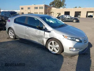 2015 Chevrolet Volt with VIN 1G1RC6E49FU143083, listed as a IAAI auction lot 41372373 with 94,041 mi miles and . Bid and sale history available at DreamBid. Image 1.