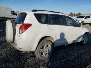 2006 Toyota RAV4 Sport with VIN JTMBK32V165001389, listed as a Copart auction lot 44011215 with 167,530 mi miles and Clean Title. Bid and sale history available at carsss.com. Image 3.