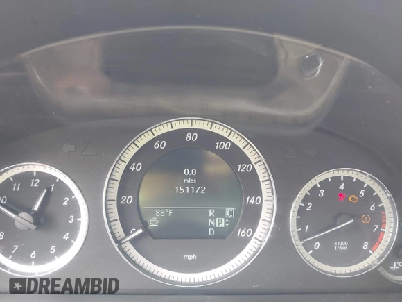 2010 Mercedes-Benz E 350 Luxury z VIN WDDHF5GBXAA250627, wystawiony jako IAAI lot #42426235 z przebiegiem 151 172 mil mil oraz . Historia ofert i sprzedaży dostępna na DreamBid. Obrazek 7.