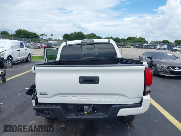 2019 Toyota Tacoma SR с VIN 5TFAX5GN0KX155401, выставлен на аукционе IAAI как лот 42753025 с пробегом 51 913 миль миль и . История ставок и продаж доступна на DreamBid. Изображение 17.