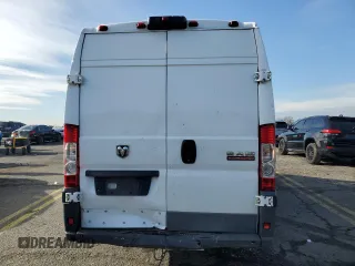 2018 Ram ProMaster Cargo with VIN 3C6URVJG2JE108281, listed as a Copart auction lot 84693304 with 210,677 mi miles and Clean Title. Bid and sale history available at carsss.com. Image 10.