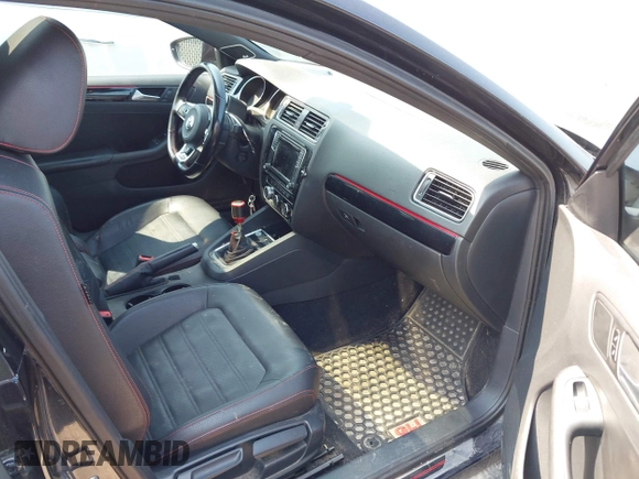 2017 Volkswagen Jetta GLI with VIN 3VW5T7AJ3HM365274, listed as a IAAI auction lot 42668458 with 138,250 mi miles and . Bid and sale history available at DreamBid. Image 5.