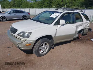1999 Lexus RX 300 z VIN JT6GF10U6X0021880, wystawiony jako IAAI lot #39857042 z przebiegiem 229 626 mil mil oraz . Historia ofert i sprzedaży dostępna na DreamBid. Obrazek 2.