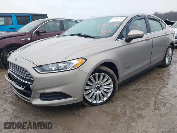 2015 Ford Fusion S Hybrid with VIN 3FA6P0UU4FR111409, listed as a IAAI auction lot 41447316 with 150,068 mi miles. Bid and sale history available at carsss.com. Image 2.