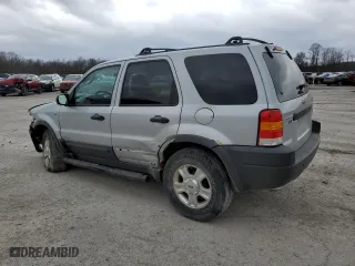 2002 Ford Escape XLT Choice with VIN 1FMYU03152KC59338, listed as a Copart auction lot 47924295 with 117,556 mi miles and Salvage Title. Bid and sale history available at carsss.com. Image 2.