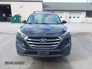 2017 Hyundai Tucson SE with VIN KM8J3CA46HU478356, listed as a IAAI auction lot 41892598 with 62,338 mi miles. Bid and sale history available at carsss.com. Image 12.