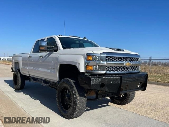 2019 Chevrolet Silverado 3500HD Work Truck with VIN 1GC4KVCYXKF197799, listed as a Copart auction lot 42862835 with 251,906 mi miles and Clean Title. Bid and sale history available at carsss.com. Image 1.