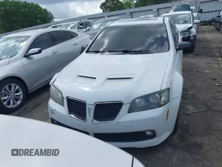 2009 Pontiac G8 z VIN 6G2ER57709L194771, wystawiony jako IAAI lot #42177663 z przebiegiem 249 066 mil mil oraz . Historia ofert i sprzedaży dostępna na DreamBid. Obrazek 12.