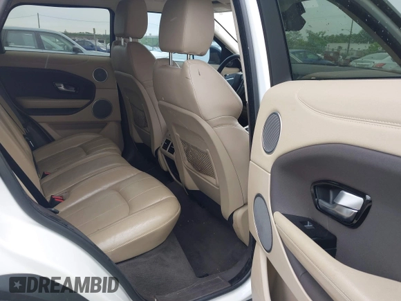 2016 Land Rover Range Rover Evoque SE z VIN SALVP2BG2GH085063, wystawiony jako IAAI lot #42337615 z przebiegiem 99 391 mil mil oraz . Historia ofert i sprzedaży dostępna na DreamBid. Obrazek 8.