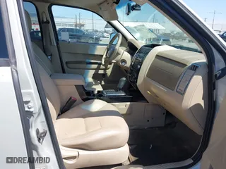 2008 Ford Escape Limited with VIN 1FMCU04188KB76343, listed as a IAAI auction lot 41975218 with 258,847 mi miles. Bid and sale history available at carsss.com. Image 5.