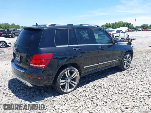 2015 Mercedes-Benz GLK 350 z VIN WDCGG5HB6FG395051, wystawiony jako IAAI lot #42335402 z przebiegiem 155 878 mil mil oraz . Historia ofert i sprzedaży dostępna na DreamBid. Obrazek 4.