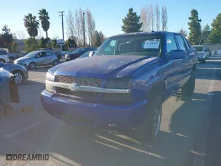 2005 Chevrolet Avalanche LS with VIN 3GNEC12Z75G215402, listed as a IAAI auction lot 41390459 with 1 mi miles. Bid and sale history available at carsss.com. Image 6.