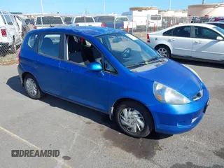 2008 Honda Fit z VIN JHMGD37498S067627, wystawiony jako IAAI lot #42194736 z przebiegiem Nie podano mil oraz . Historia ofert i sprzedaży dostępna na DreamBid. Obrazek 1.