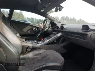 2015 Lamborghini Huracan z VIN ZHWUC1ZF7FLA00780, wystawiony jako Copart lot #88019135 z przebiegiem Nie podano mil oraz Szkoda całkowita • Salvage title. Historia ofert i sprzedaży dostępna na DreamBid. Obrazek 10.