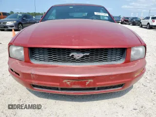 2008 Ford Mustang Deluxe with VIN 1ZVHT84NX85128644, listed as a Copart auction lot 57977125 with 93,500 mi miles and Clean title. Bid and sale history available at DreamBid. Image 5.