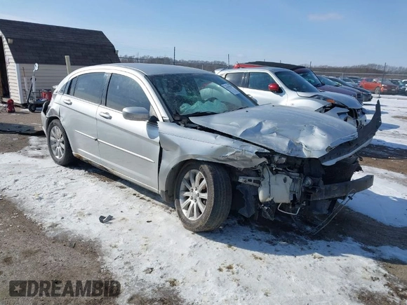2012 Chrysler 200 Touring with VIN 1C3CCBBG9CN321735, listed as a IAAI auction lot 41597517 with 163,747 mi miles. Bid and sale history available at carsss.com. Image 1.