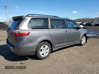2018 Toyota Sienna XLE with VIN 5TDDZ3DC2JS195479, listed as a Copart auction lot 47213295 with 86,151 mi miles and Salvage Title. Bid and sale history available at carsss.com. Image 3.