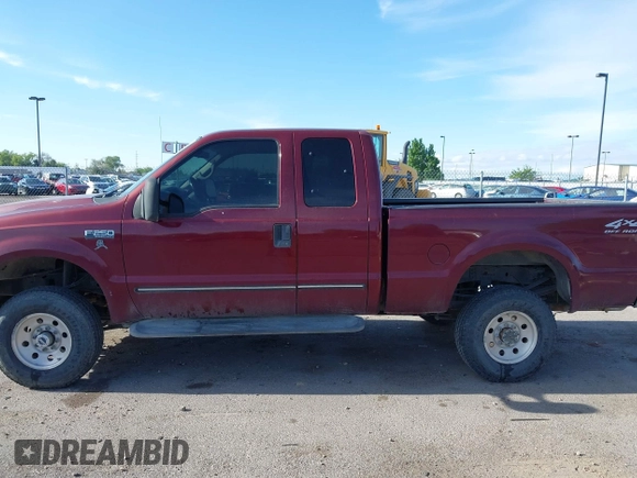 2000 Ford F-250 XL z VIN 1FTNX21L7YEC32700, wystawiony jako IAAI lot #42230855 z przebiegiem 195 662 mil mil oraz . Historia ofert i sprzedaży dostępna na DreamBid. Obrazek 12.
