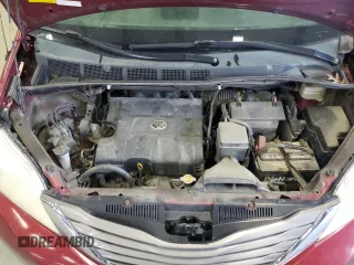 2011 Toyota Sienna XLE with VIN 5TDDK3DCXBS021858, listed as a Copart auction lot 52553825 with 198,742 mi miles and Clean Title. Bid and sale history available at carsss.com. Image 12.