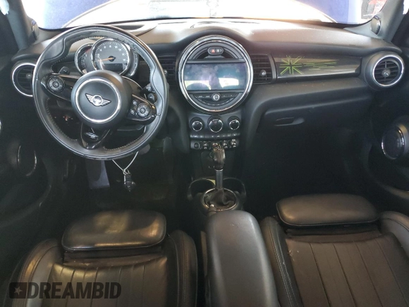 2019 MINI Hardtop 4 Door Cooper S z VIN WMWXU3C58K2H55626, wystawiony jako Copart lot #54404175 z przebiegiem 65 209 mil mil oraz Szkoda całkowita • Salvage title. Historia ofert i sprzedaży dostępna na DreamBid. Obrazek 8.