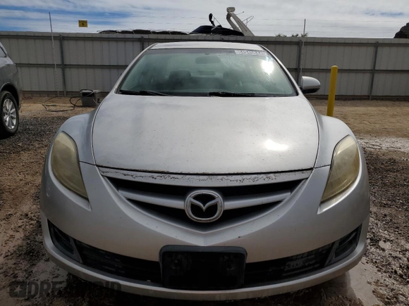 2009 Mazda 6 i Sport with VIN 1YVHP81A895M27537, listed as a Copart auction lot 84945644 with 179,296 mi miles and Clean Title. Bid and sale history available at carsss.com. Image 5.