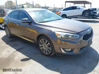 2014 Kia Cadenza Premium with VIN KNALN4D70E5152333, listed as a IAAI auction lot 42047660 with 107,686 mi miles. Bid and sale history available at carsss.com. Image 1.
