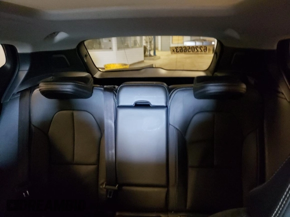 2019 Volvo XC40 Momentum with VIN YV4162XZ2K2009550, listed as a Copart auction lot 62205663 with 61,363 mi miles. Bid and sale history available at carsss.com. Image 10.