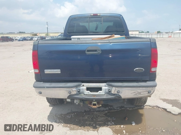 2005 Ford F-250 XL z VIN 1FTSW21P45EB09246, wystawiony jako IAAI lot #42441183 z przebiegiem 186 148 mil mil oraz . Historia ofert i sprzedaży dostępna na DreamBid. Obrazek 16.