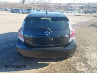 2016 Toyota Prius One z VIN JTDKDTB32G1124779, wystawiony jako IAAI lot #41855014 z przebiegiem 106 750 mil mil oraz . Historia ofert i sprzedaży dostępna na DreamBid. Obrazek 16.