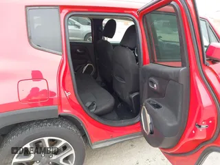 2017 Jeep Renegade Latitude with VIN ZACCJABB1HPG28699, listed as a IAAI auction lot 41640513 with 181,946 mi miles. Bid and sale history available at carsss.com. Image 8.