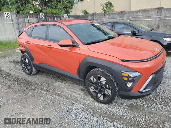 2024 Hyundai Kona SEL with VIN KM8HC3AB1RU058003, listed as a Copart auction lot 68331494 with 4,380 mi miles and Non Repairable. Bid and sale history available at DreamBid. Image 4.