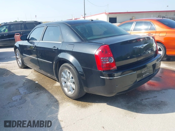 2009 Chrysler 300 Touring with VIN 2C3LA53V49H508404, listed as a IAAI auction lot 42042637 with 171,356 mi miles and . Bid and sale history available at DreamBid. Image 3.