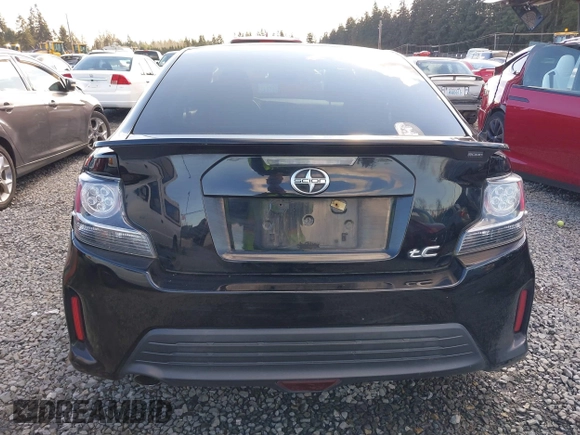 2015 Scion tC z VIN JTKJF5C74FJ010874, wystawiony jako IAAI lot #41496551 z przebiegiem 132 586 mil mil oraz . Historia ofert i sprzedaży dostępna na DreamBid. Obrazek 16.