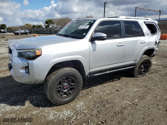 2015 Toyota 4Runner SR5 with VIN JTEZU5JR9F5100045, listed as a Copart auction lot 48204595 with 153,763 mi miles and Salvage Title. Bid and sale history available at carsss.com. Image 1.