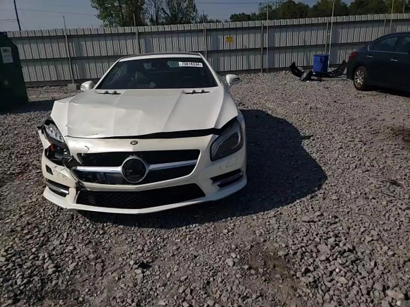 2013 Mercedes-Benz SL-Class SL 550 with VIN WDDJK7DA3DF016762, listed as a Copart auction lot 70818334 with 89,746 mi miles and Salvage Title. Bid and sale history available at carsss.com. Image 10.