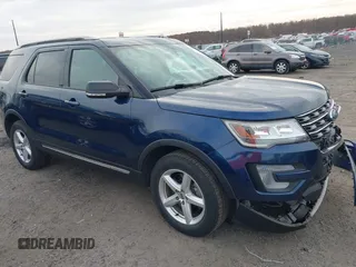 2017 Ford Explorer XLT with VIN 1FM5K8D86HGD80541, listed as a IAAI auction lot 40900499 with 128,179 mi miles and . Bid and sale history available at carsss.com. Image 1.