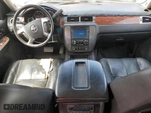 2007 GMC Sierra 3500HD DRW SLE2 z VIN 1GTJK33697F557321, wystawiony jako Copart lot #55412825 z przebiegiem 311 177 mil mil oraz Szkody całkowita. Historia ofert i sprzedaży dostępna na DreamBid. Obrazek 8.